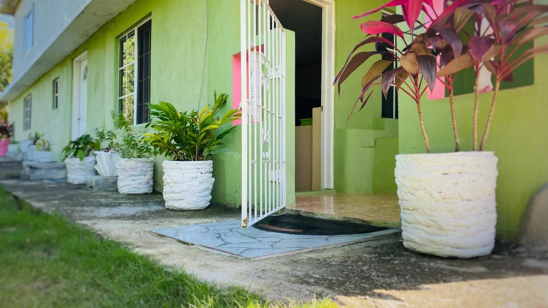 Apartment Cindy'S Garden Stay Ocho Rios